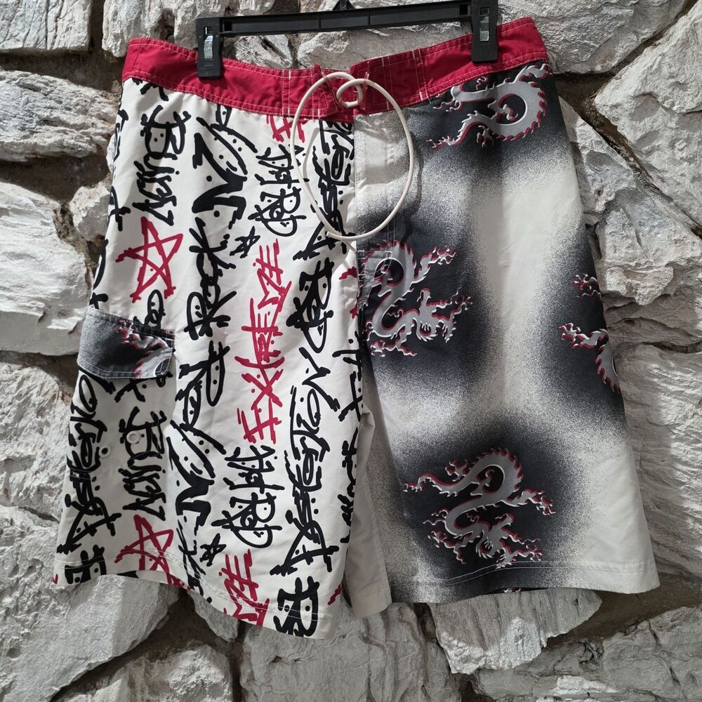 Vintage Y2K No Boundaries Dragon Board Shorts Men 34 Swim Trunks Grunge Surf Red